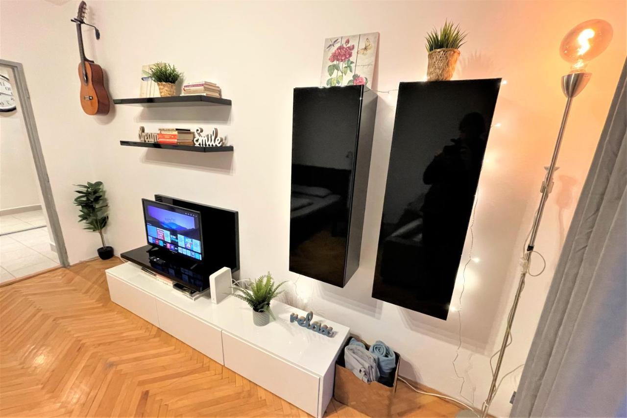 Apartment Helen - Old Town, Ac Bratislava Dış mekan fotoğraf