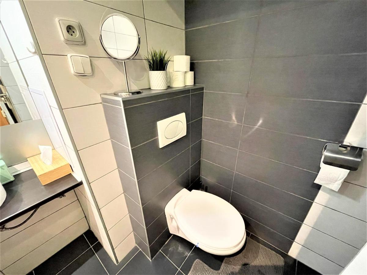 Apartment Helen - Old Town, Ac Bratislava Dış mekan fotoğraf